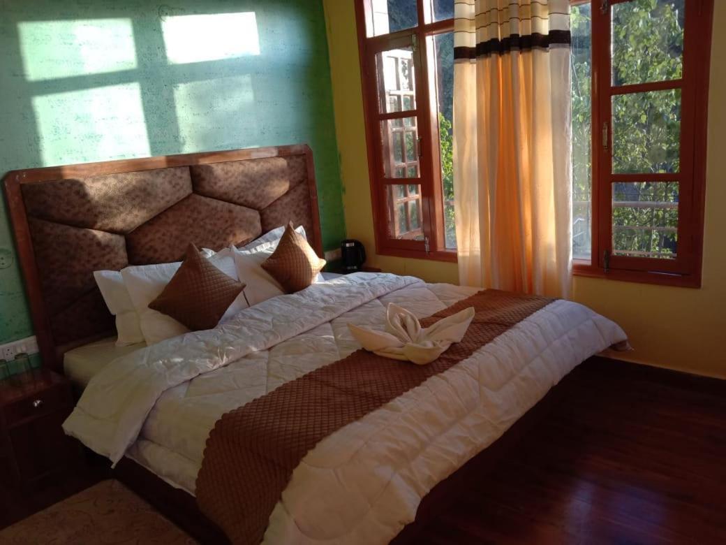 Hotel Floret Sojourn Shimla Exterior foto